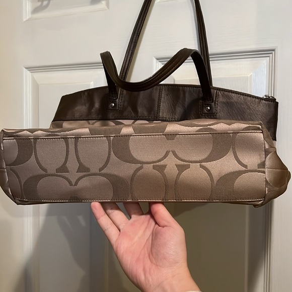 Coach zippered tote purse - Picture 6 of 7